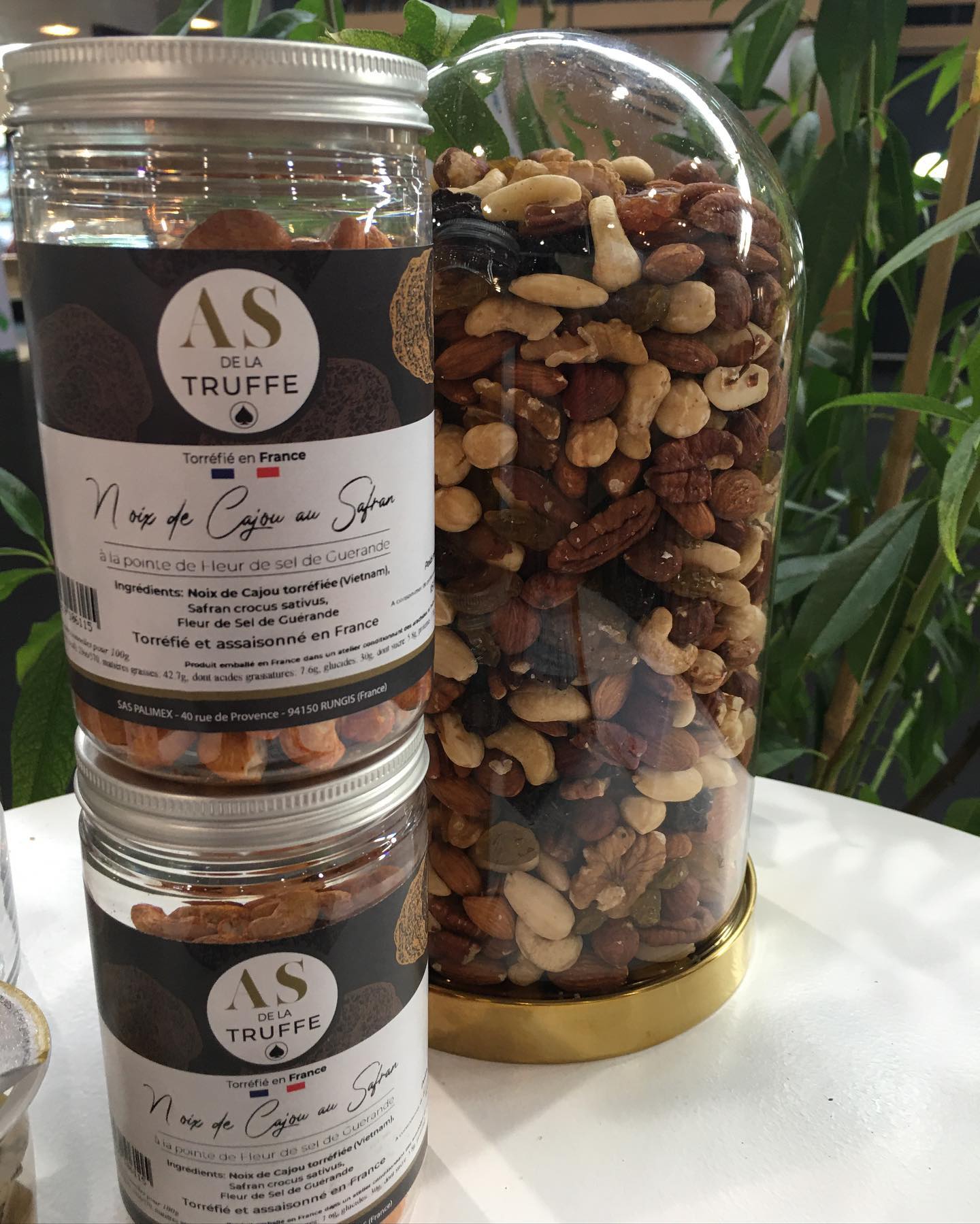 Noix de cajou au safran. Vous connaissez? #fruitsecs #cajou …